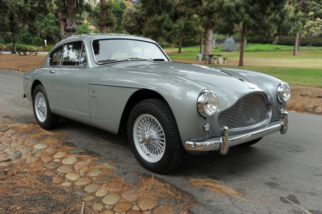 Aston Martin DB Mk III - Dobson Motorsport